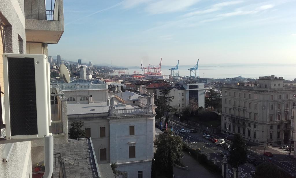 Apartment Moni Rijeka Exteriör bild